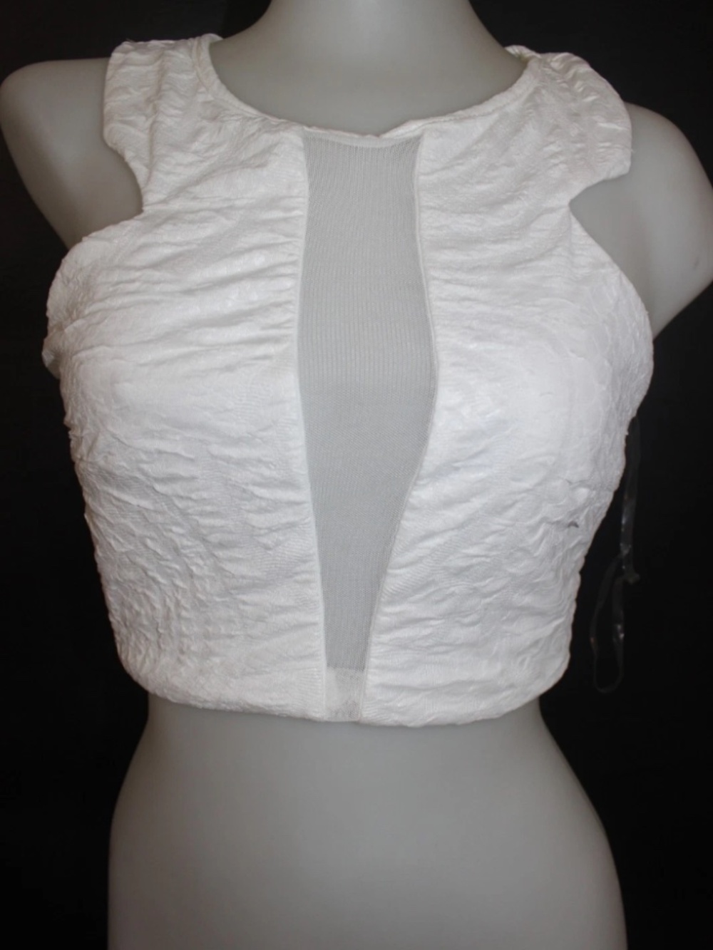 NWT Bebe 2b white textured mesh front sleeveless cropped top cutout size l large